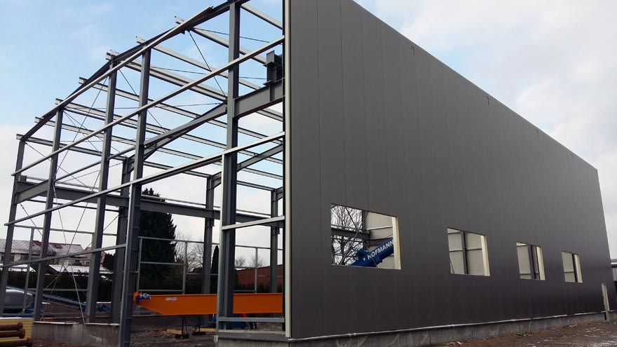 Neubau einer Lagerhalle mit Bürotrakt und Betriebswohnung in Blomberg 